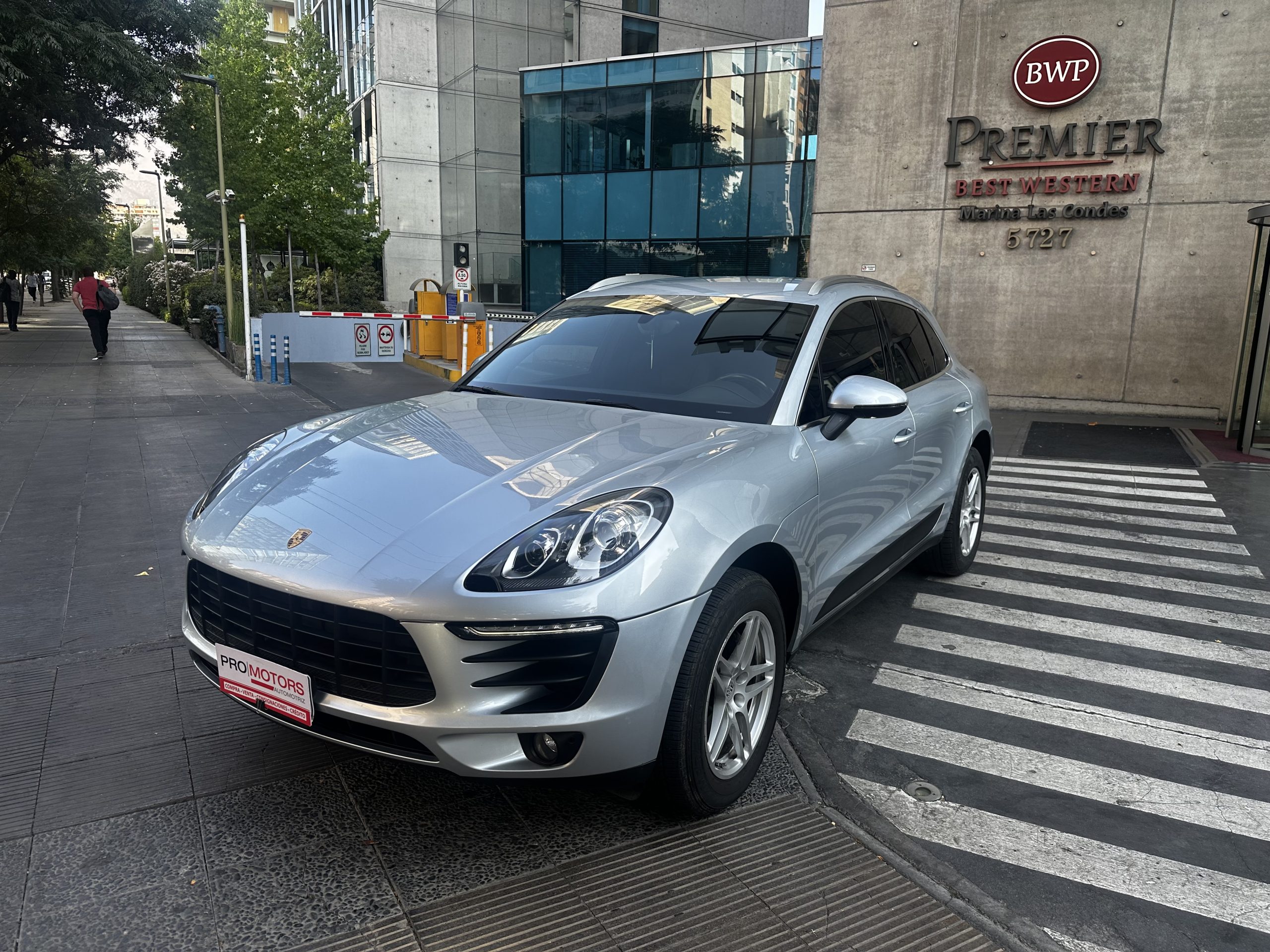 2016 Porsche Macan 2.0 Turbo R4 72.000 KM Full Impecable