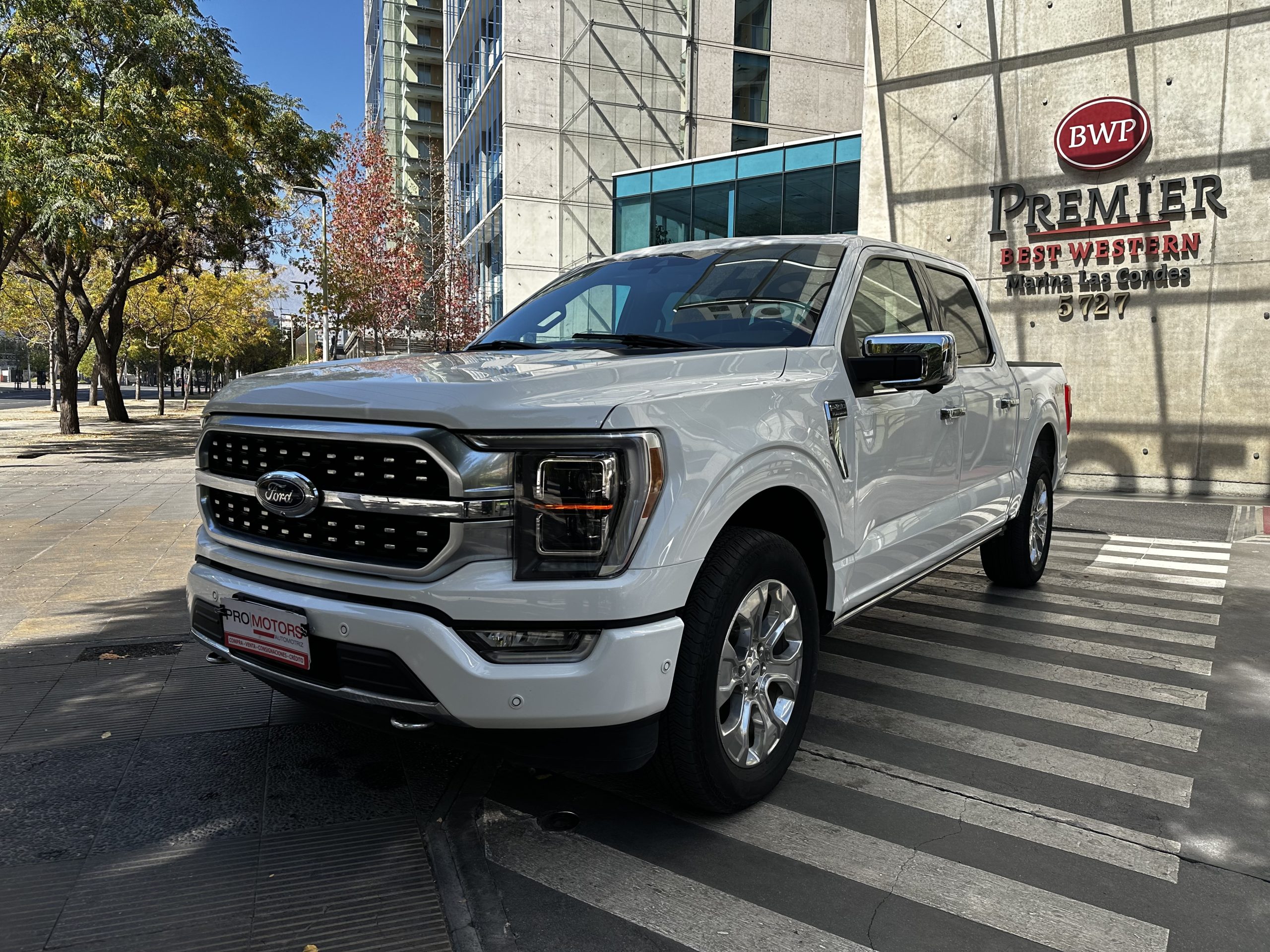 2022 Ford F-150 3.5 Platinum Auto Ecoboost 4WD Descuenta IVA 23.000 Km